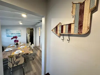Gallery image of Great location Pool home w Pool table 5br in Fort Lauderdale
