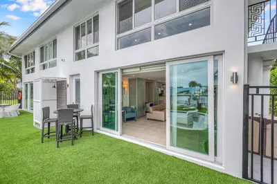 Gallery image of Suite by Beach Waterfront Lago Key Three in Fort Lauderdale