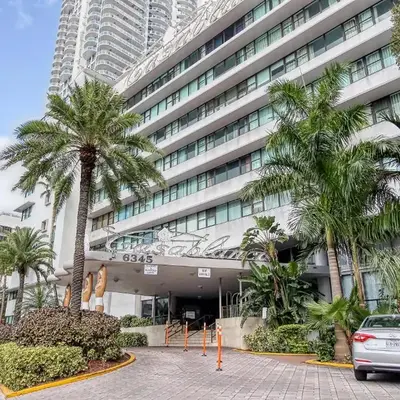 Deluxe Studios and Apartments at the Casablanca