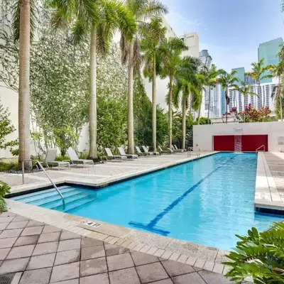 Trendy Downtown Miami Studio Pools