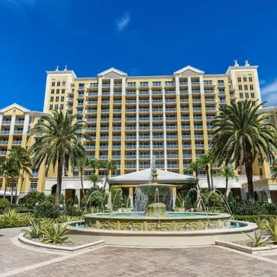 Lovely Deluxe Unit Located at Ritz Carlton - Key Biscayne!