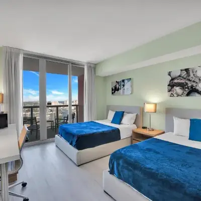 Water View Building With Pool - 5-Min Walk To The Beach - Cozy Studios