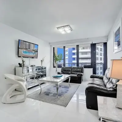 Beachfront Condo w Beach Service 1207