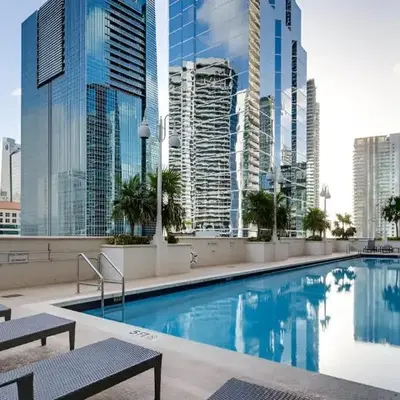 36th floor Brickell bay view 1BR 2 Queens and Sofa Bed