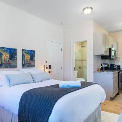 Azure - Mins to Las Olas & Beach