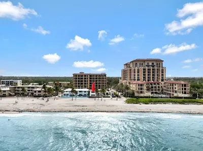 a view of a beach with hotels and buildings at Magical Beachfront King Escape in Hollywood