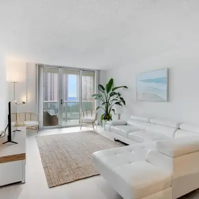 Spacious Family Escape with Pool & Beach Access