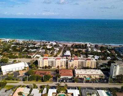 an aerial view of a resort near the ocean at Perfect Beach Escape 1BD/1Bath Close to Everything in Fort Lauderdale