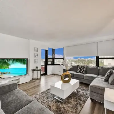 Huge 2BD Miami beach with beach service -720