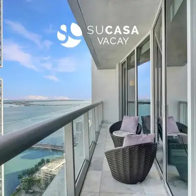 Lux 2BR - Water View - Pool - Spa - FREE Parking