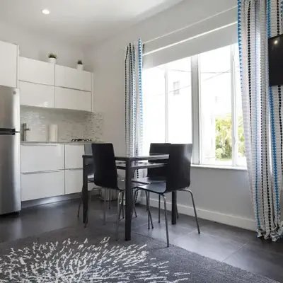 Miami Beach Getaway 100 yards from Beach