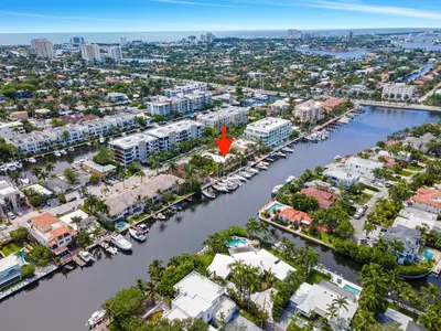 an aerial view of a city with a red arrow at Relaxing Beach Apt in las Olas Blvd in Fort Lauderdale