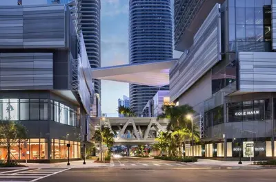 a view of a city with tall buildings at Huge Studio POOL & GYM - Explore Miami's Heat in Miami