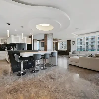 LUXURY PENTHOUSE ON THE BEACH 3/3 OCEANFRONT CONDO