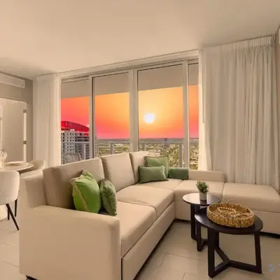 Bayview Luxury: 3BR Pools Oceanfront Amenities