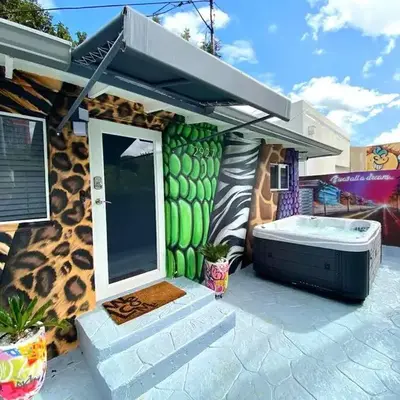 Unique Miami Art Escape w/ HotTub