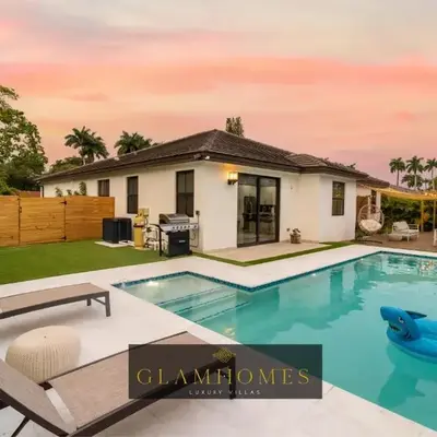 Tropical Villa wJacuzzi Big Terrace & Billiards