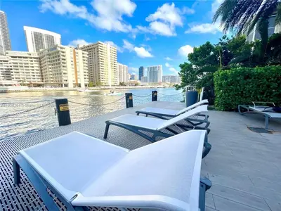 Gallery image of Waterfront Beach Apartment in Hallandale Beach