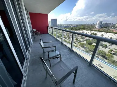 Gallery image of Waterfront Beach Apartment in Hallandale Beach