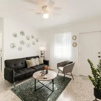 Vibrant Little Havana Apt with Parking
