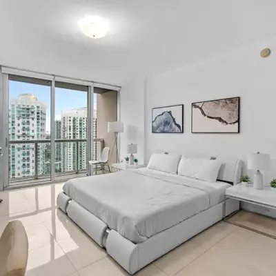 Studio in Miami Brickell Business District ICON Residences