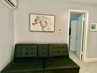 Gallery image of Bens Lavish mini Luxury Suite in Fort Lauderdale