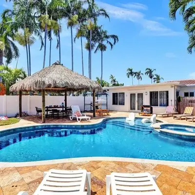 Seaside Oasis in Hollywood Lakes near the Beach