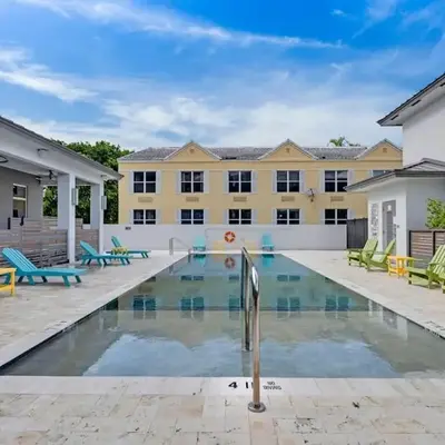 Biscayne Park Villas 15400