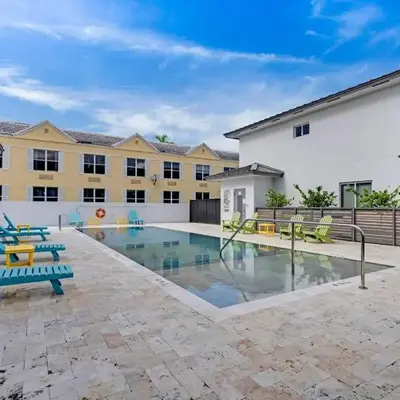 Biscayne Park Villas 15450