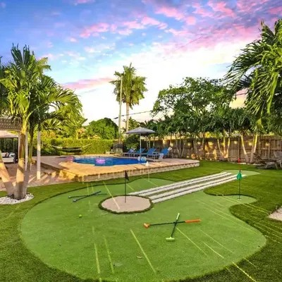 Coastal Paradise Retreat- Mini Golf