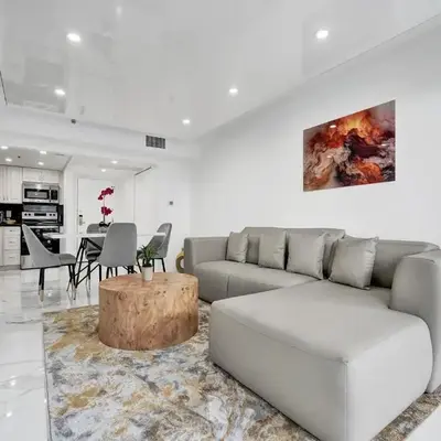 High Floor Miami Beach Pool Beach Service 1219