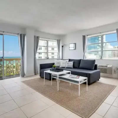 1101- Luxurious 1BR & 2 Bath with City & Ocean Views