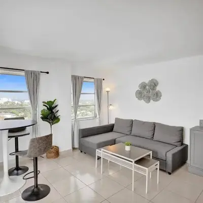 1506- 1BR & 1BA Retreat with Stunning Intracoastal Views