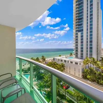 Luxe Hollywood Beachfront Condo