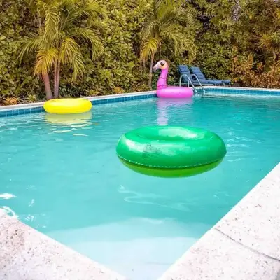 HOUSE WITH POOL and BBQ