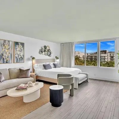 1100 West South Beach Lux Waterfront Studio