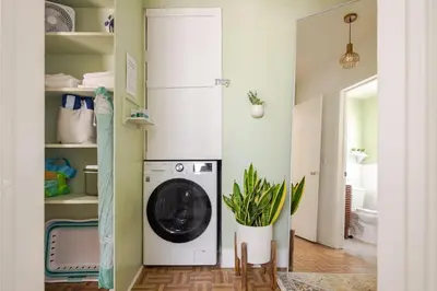 a laundry room with a washer and dryer at Peaceful Casita near Hollywood Beach & essentials in Hollywood