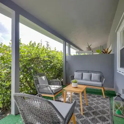 3 Mi to Beach Quaint Home with Patio in Hollywood
