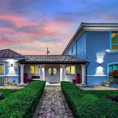 6-BD 3-BA Dreamy Vacation Retreat in Coral Terrace