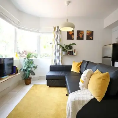 Family Friendly Condo Steps to Miami Beach with Free Parking