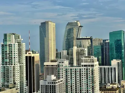 a view of a large city with tall buildings at 43 Floor Miami 1BD Near Arena in Miami