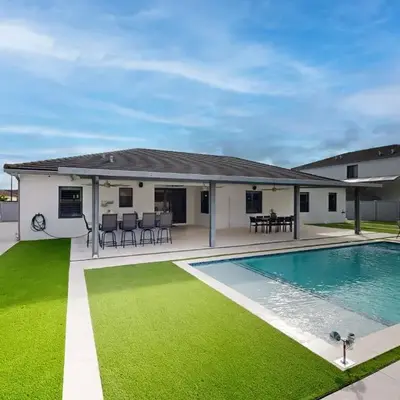Outdoor Oasis! Group-Friendly Miami Getaway
