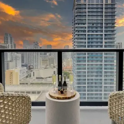 Stylish 2BR with Pool & Balcony