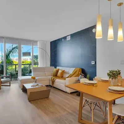 Spectacular Near Beach - 2 BR Apartment