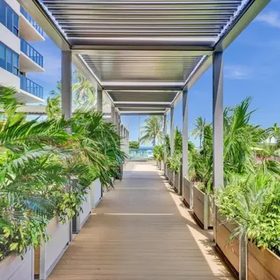 Luxury Beach Condo with Exclusive Resort Amenities 1016