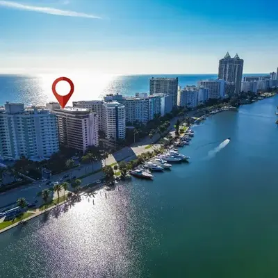Huge Beachfront 2400sqft 5 Bedroom 5 Bathroom with Ocean View