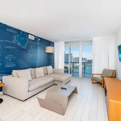 Luxury 2BR-2BA Condo on 30th Floor with Epic Views