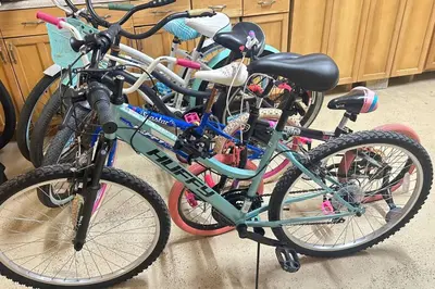 a group of bikes parked next to each other at Charming 2-BR space in Hollywood in Hollywood