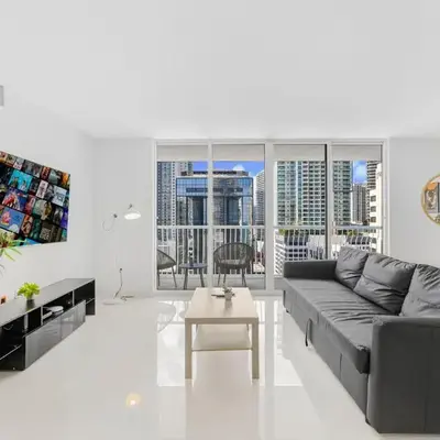 Modern Brickell Condo with Prime City Views