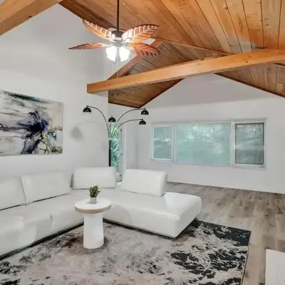 Tropical Oasis 2BR House w Pool